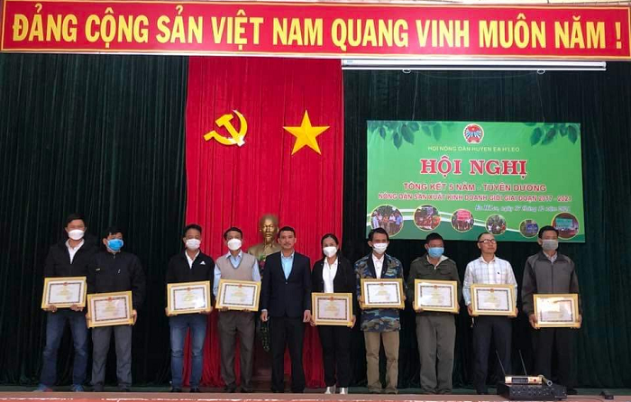 Hội nghị Tổng kết 05 năm – Tuyên dương nông dân sản xuất, kinh doanh giỏi giai đoạn 2017-2021